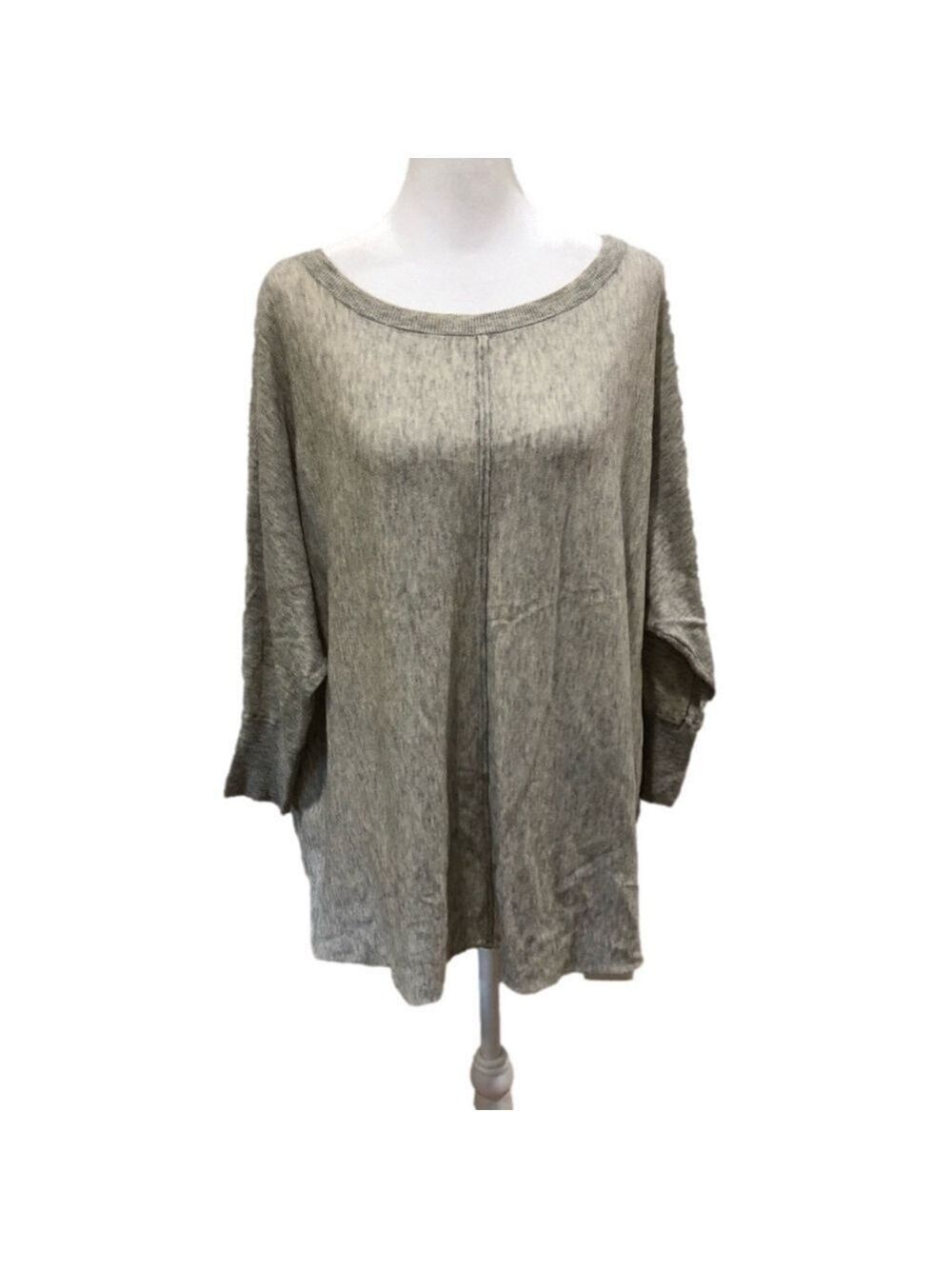 ALICE + Olivia Base wool/cashmere/tencel blend lagenlook boxy fit top. Size L